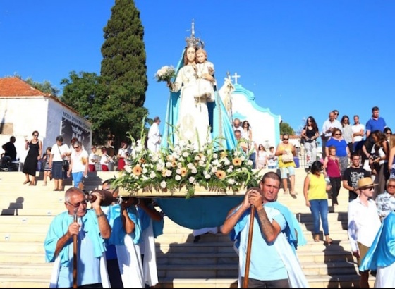 César Matoso junta-se à festa de homenagem aos pescadores em Albufeira