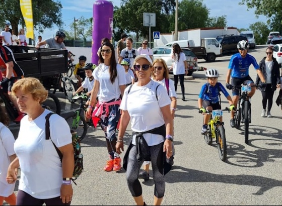 “Trilhos das Colinas” junta marcha e BTT em Loulé  