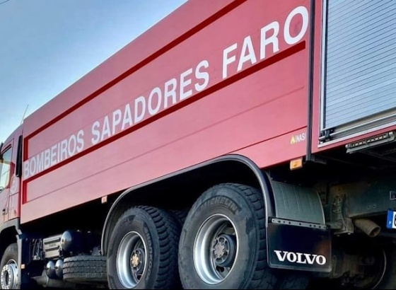 Companhia de Sapadores Bombeiros de Faro reforça combate a incêndios no Norte 