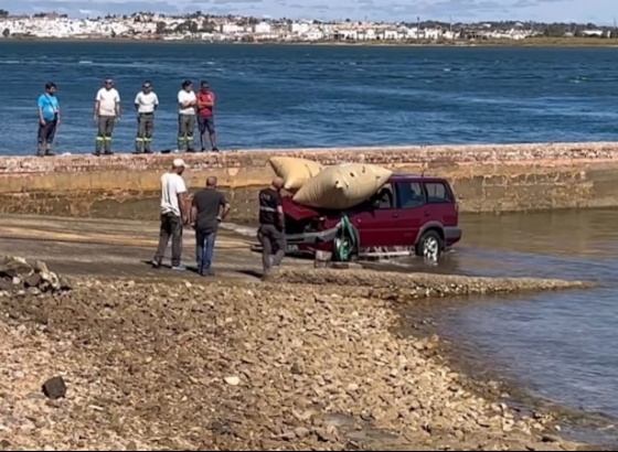 Viatura de mulher desaparecida em Vila Real de Stº António já foi recuperada (C/Vídeo)