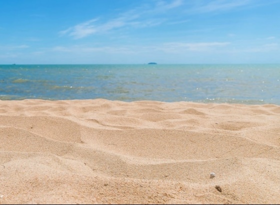 Foco de poluição detetado em praia de Vila do Bispo desconhecendo-se a sua origem