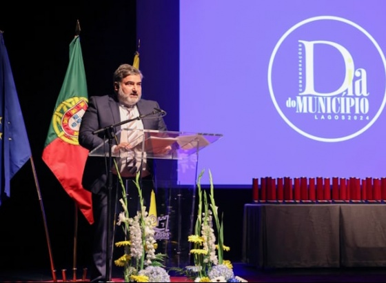 Câmara de Lagos homenageou 50 personalidades ligadas ao poder local