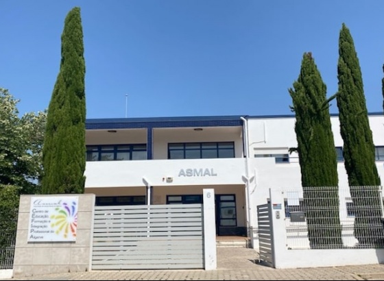 Câmara de Loulé e ASMAL celebram protocolo para integração de pessoas com doença mental na comunidade