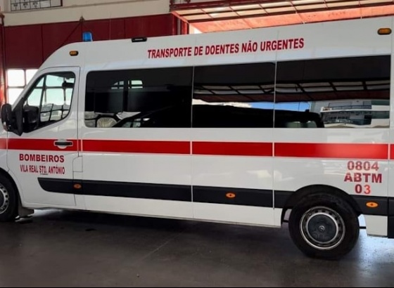 Bombeiros de Vila Real de Santo António e Castro Marim reativam serviço de transportes de doentes não urgentes 