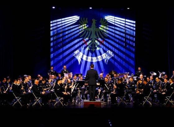 Banda de Música da Força Aérea atua em Faro numa homenagem aos antigos combatentes 