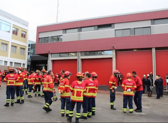 Bombeiros de Portimão celebram 98 anos de atividade com novos meios operacionais 