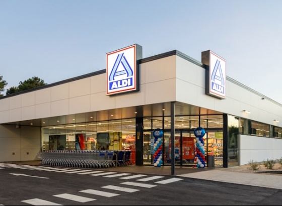 Aldi abre nova loja no Parchal e reserva surpresas para os clientes