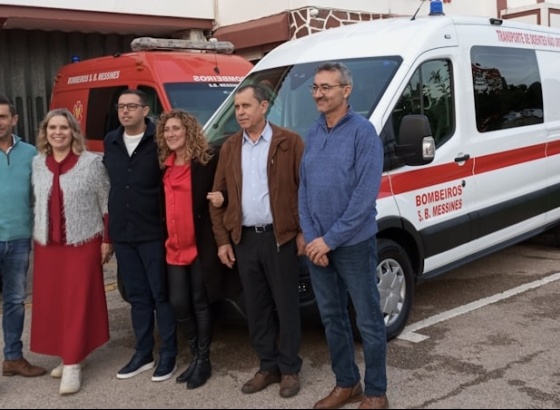 Município de Silves ofereceu ambulância aos bombeiros 