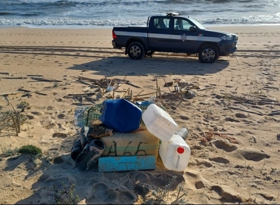 Apreendidos 369 quilogramas de haxixe encontrados em praias do Algarve