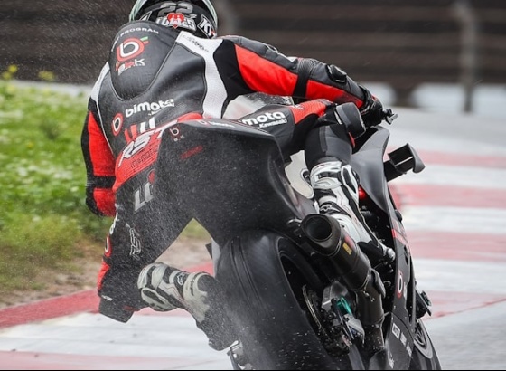 Chuva limitou testes de Superbike em Portimão