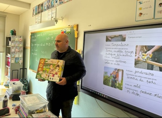 União das Freguesias de Faro entregou kit a alunos do 1º ciclo dedicado à reciclagem 