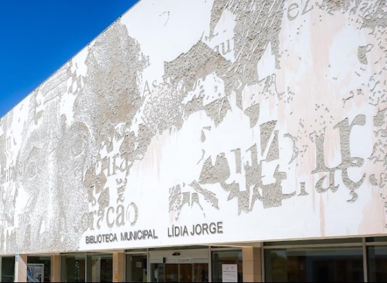 Biblioteca Municipal de Albufeira com acesso a livros digitais   