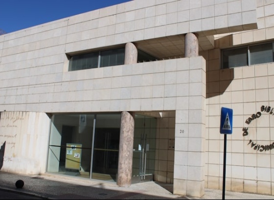 Biblioteca Municipal de Faro partilha poesia com a comunidade