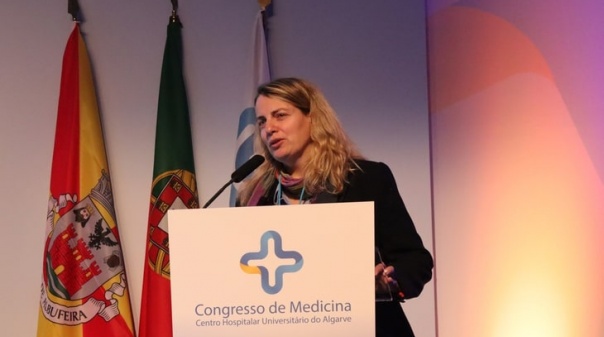 Congresso de Medicina do CHUA reúne até hoje, duas centenas de especialistas