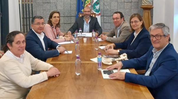 Monchique: Deputados do PS comprometem-se com projetos para desenvolver o interior do Algarve 