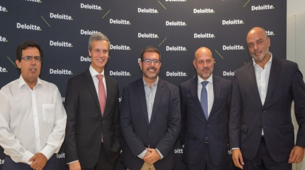 Novo escritório da Deloitte em Faro cria 200 novos postos de trabalho