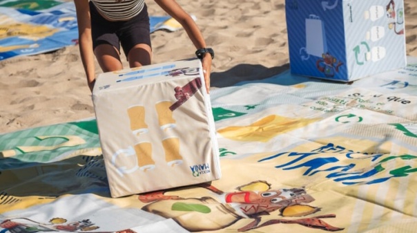 Praias do Algarve recebem jogo de tabuleiro gigante que ensina a reciclar