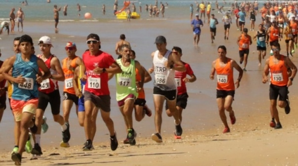 Corrida Mar Azul nas praias de Tavira com inscrições abertas até 19 de julho