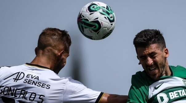 Sporting bate Farense no primeiro jogo particular do dia