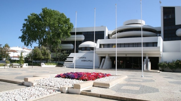 Assembleia Municipal de Albufeira aprova voto de protesto à ALGAR 