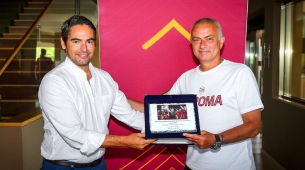 A.S. Roma de José Mourinho volta a estagiar em Albufeira e defronta o SC Braga 