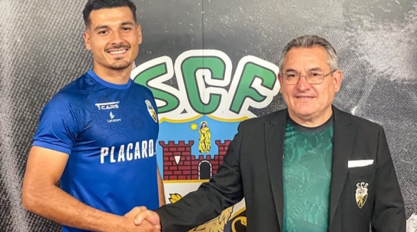 Guarda-redes Ricardo Velho renova com Farense até 2026