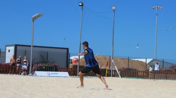 Liga Algarve Futebol de Praia: Quatro finalistas disputam troféu em Lagoa