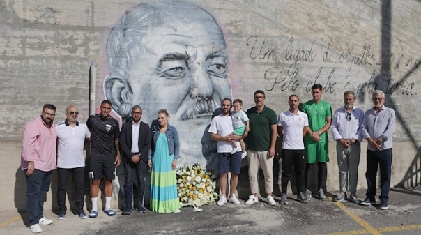 Portimonense e Leixões homenagearam Vítor Oliveira