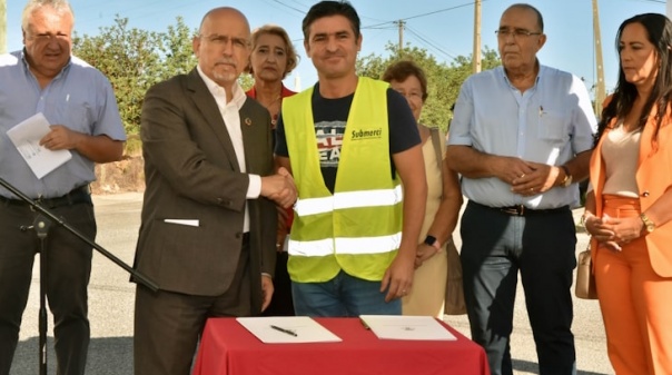 Câmara de Loulé investe 1,2 milhões de euros para levar água e esgotos ao Cerro do Galo 