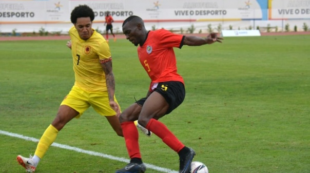 Seleções de Moçambique e Angola empatam em jogo disputado em Albufeira 