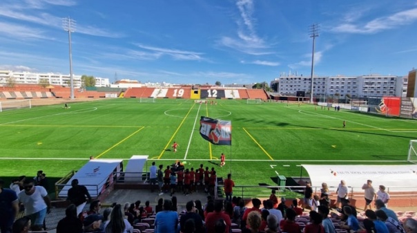 Relvado do Estádio José Arcanjo custou 500 mil euros e já foi inaugurado 