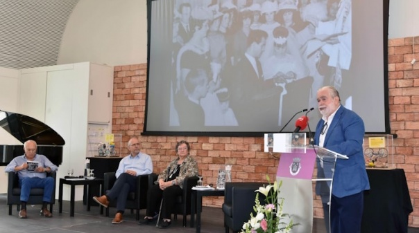 Neto Gomes apresentou obra sobre o ciclista louletano “Vítor Tenazinha – Brioso, Valoroso, Combativo”