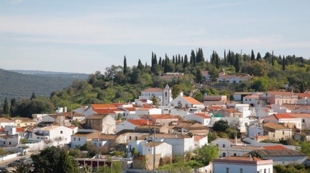 Paderne acolhe o “Almoce e Jante Connosco” com caminhada para queimar calorias  