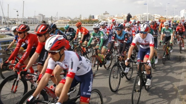 Ciclismo, vela, basquetebol e xadrez ao mais alto nível em Portimão