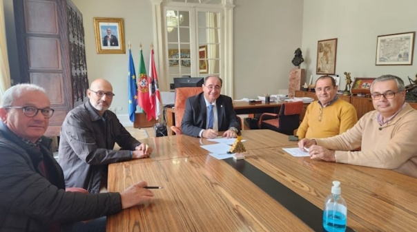 Câmara de Faro consignou obra da Escola Básica Afonso III