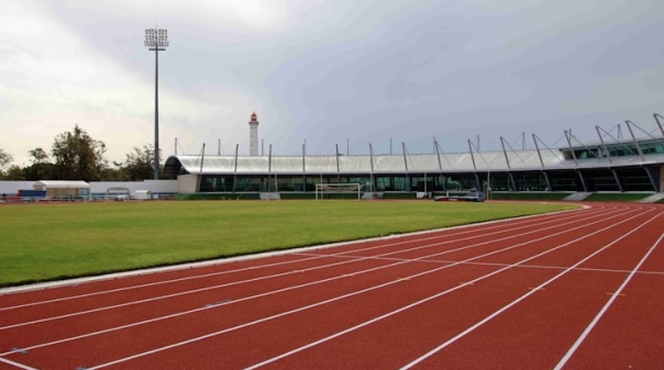 Centro de Alto Rendimento de VRSA tem nova pista de atletismo 