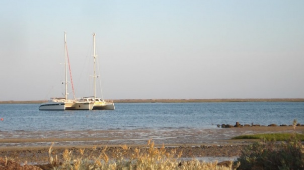 Canais de navegação da Ria Formosa dragados ainda este ano