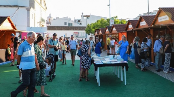 Até ao próximo dia 15, há muito para ver na Feira do Livro de Lagos