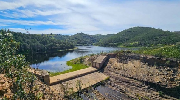 Pequenas estruturas hidroagrícolas do Sotavento e Nordeste do Algarve utilizadas para combater a seca