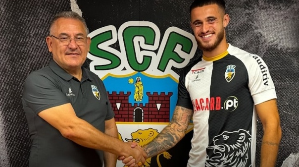 Médio Miguel Menino deixa Sporting e reforça Farense até 2028