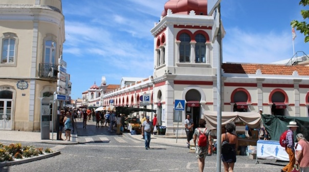 Ocupe o seu lugar na cidade de Loulé e desfrute de um programa variado