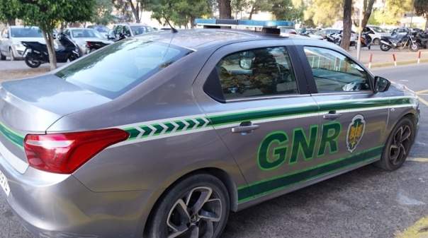 Homem detido pela GNR de Vila Real de Santo António por posse de armas proibidas