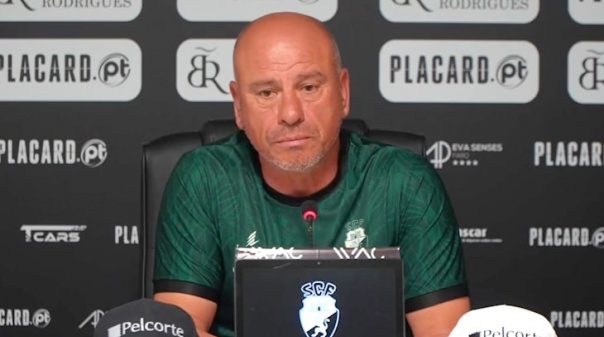 José Mota deixou o comando técnico do Farense