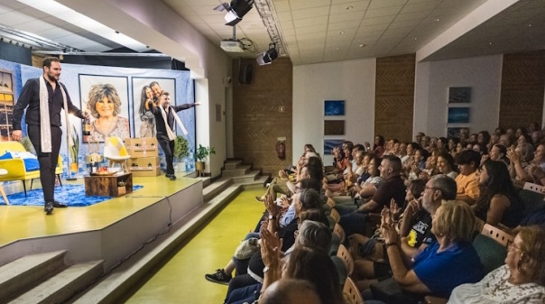 Teatro de comédia assinalou Dia Internacional do Idoso em Castro Marim