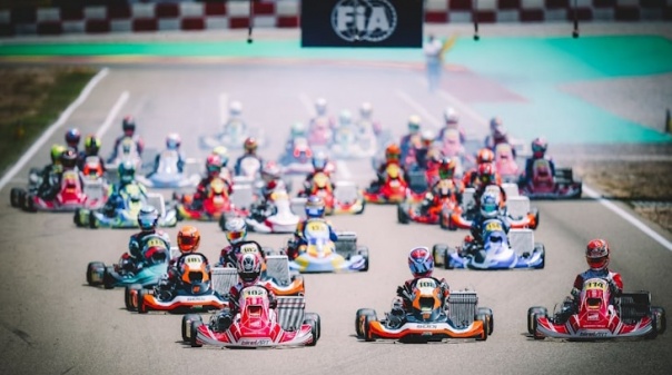 Karting: 200 pilotos discutem títulos mundiais em Portimão