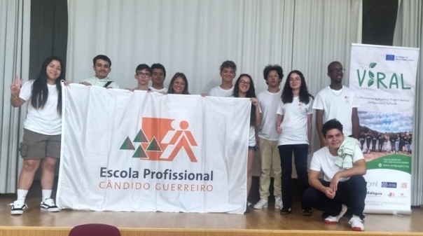 Estudantes e professores da Escola Profissional de Alte apresentaram projetos em Valência