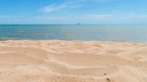 Foco de poluição detetado em praia de Vila do Bispo desconhecendo-se a sua origem