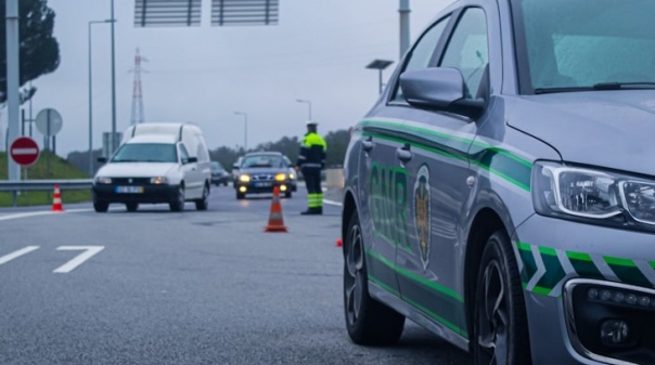 Autoridades voltam à estrada com campanha nacional “Ao volante o telemóvel pode esperar”