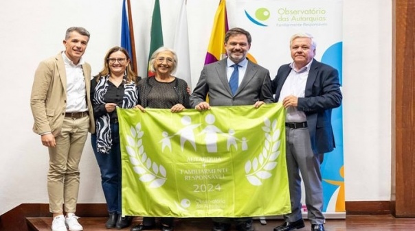 Boas práticas em prol das famílias distinguem autarquia de Tavira com bandeira verde