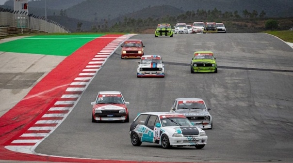 Autódromo Internacional do Algarve recebe a festa dos clássicos